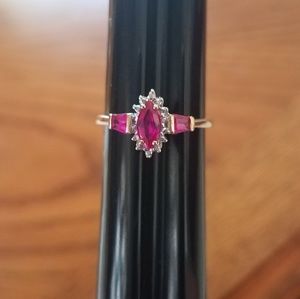 10K Ruby ring sz 7